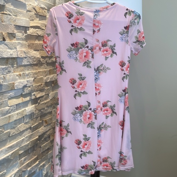 Pink floral dress - Picture 5 of 10